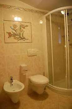 爱丽卡酒店 Madonna